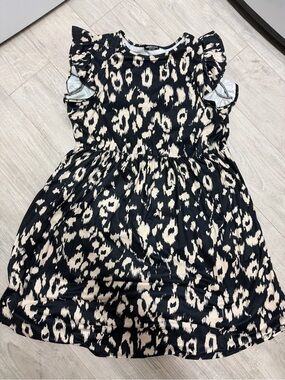 HEIMISH USA Black & Cream Leopard-Print Women's Dress with Flutter Sleeves